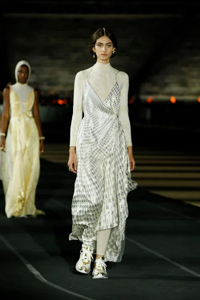 Look 81